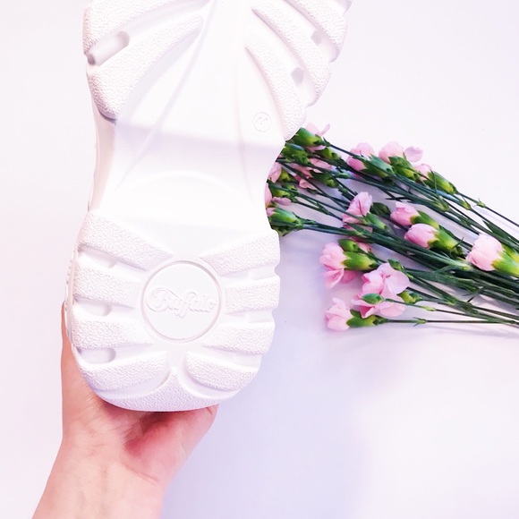 💖 SOLD 💖 Buffalo London Classic Hightop Trainers - Picture 4 of 4